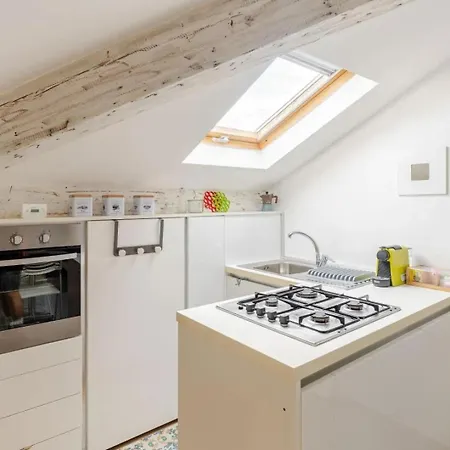 Apartamento In Pieno Centro - 600mt Dall'ariston E Dalla