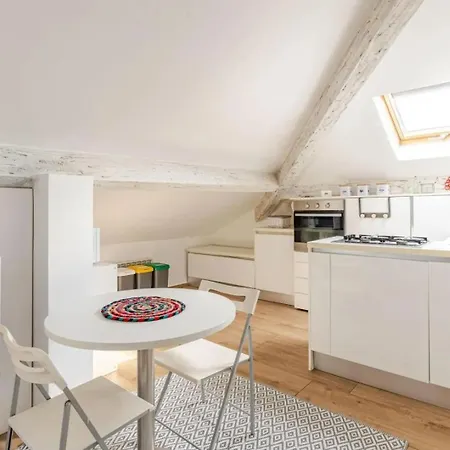In Pieno Centro - 600mt Dall'ariston E Dalla Apartamento