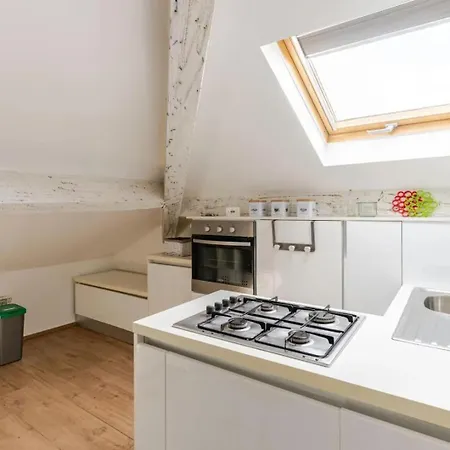 Apartamento In Pieno Centro - 600mt Dall'ariston E Dalla Sanremo